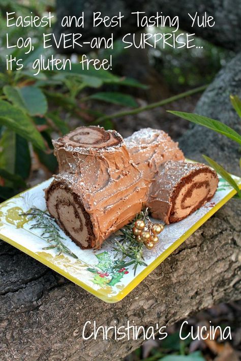 Gf Yule Log Cake, Gluten Free Yule Log, Log Cakes, Yule Log Cake Recipe, Holiday Cake Recipes, Yule Log Recipe, Yule Logs, Yule Log Cake, Chocolate Creations