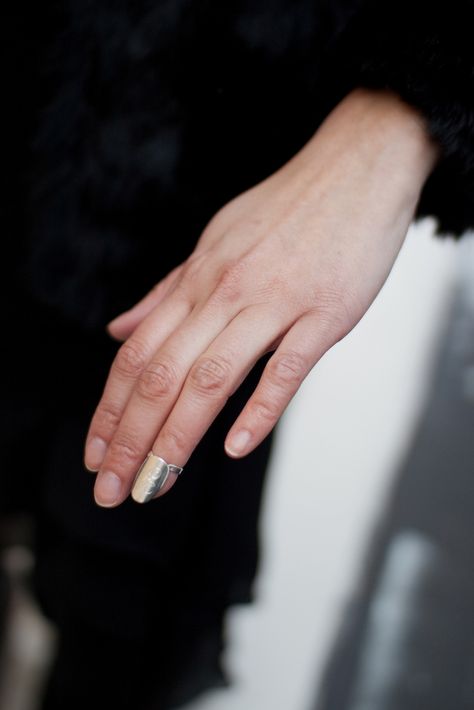 shimmerandrot: leastofthese:animinimalism:tobia:Stil in Berlin: Stil in Stockholm: Elinor “” Anna-Sara Dåvik Nail Ring, Nail Jewelry, Silver Nails, Dieselpunk, Contemporary Jewelry, Dandy, Fake Nails, Bling Bling, Product Design