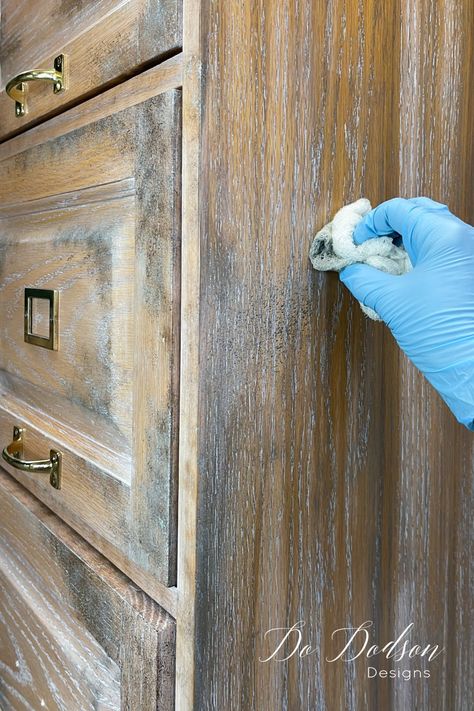 These results are stunning on this once was golden oak wood cabinet. Creating this DIY weather wood look with gray undertones was the perfect solution. Grey Stained Cabinets, Wood Dresser Diy, Gray Wash Furniture, Diy Weathered Wood, Golden Oak Wood Stain, Color Washed Wood, Golden Oak Wood, Cleaning Wood Furniture, Chippy Painted Furniture