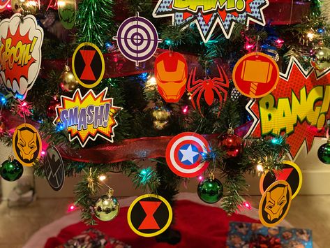 Avengers Christmas Tree, Marvel Christmas Tree, Avengers Christmas, Marvel Christmas, Marvel Diy, Superhero Christmas, Merry Chistmas, Ideas Navideñas, Xmas Theme