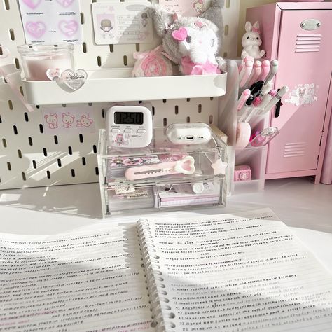 on a academic grind (I’m not okay) Pink Study, Violet Room, Printable Wall Poster, Pretty School Supplies, Dream Desk, Soft Pink Theme, Desk Inspo, Desk Inspiration, Bedroom Setup