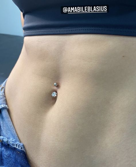 Alicja Core, Bottom Belly Button Piercing, Small Belly Button Piercing, Perfect Abs, Bellybutton Piercings, Belly Piercing Jewelry, Button Piercing, Belly Button Jewelry, Tooth Gem