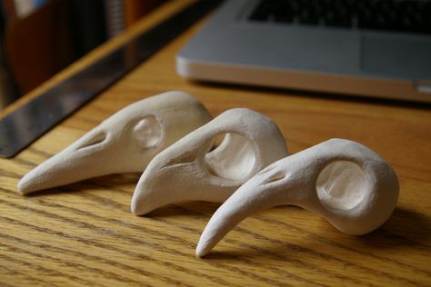 Clay Diy Sculptures, Clay Bones Sculpture, Clay Skull Diy, Clay Teeth Diy, Polymer Clay Bones, Small Sculpture Ideas, Clay Bird Skull, Clay Sculpting Ideas, Cool Clay Sculptures