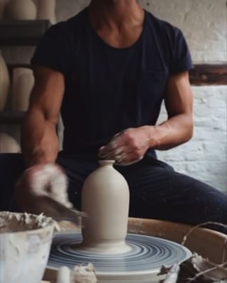 Landon told BuzzFeed News that people’s reaction to his videos have been hugely supportive. | This Instagram Account Is Just A Sexy Guy Doing Pottery And It's Great Men Doing Pottery, Guys Doing Pottery, Pottery Guy Aesthetic, Good Guy Aesthetic, That Guy Aesthetic, Doing Pottery, Chloe Liese, Tortus Copenhagen, Pottery Aesthetic