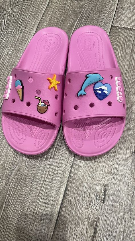 Camp Clothes, Crocs Slides, Crocs Fashion, Spring Clothes, Camping Outfits, Slides Sandals, Nature Girl, Summer Clothes, Cute Pictures