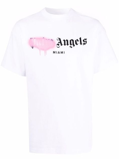 palm angels t shirt pink Check more at https://homehemi.com/product/palm-angels-t-shirt-pink-260/ Pink Spray Paint, Angel Shirt, Angel Man, Purple Wallpaper Iphone, Gianfranco Ferre, Graffiti Prints, Simple Graphic, Simple Shirts, John Galliano