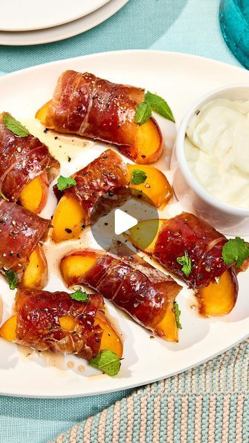 Southern Living on Instagram: "Easy, elegant, and the perfect blend of sweet and savory, our Alabama Peach Bombs just might be the most genius appetizer ever. 💥 Get the recipe at the link in our profile! 

#peachrecipes #southernrecipes #appetizerideas" Food Lessons, Summer Appetizers, Awesome Appetizers, Gluten Free Appetizers, Recipes Snacks, Best Appetizer Recipes, Easy Appetizers, Quick Appetizers, Summer Appetizer