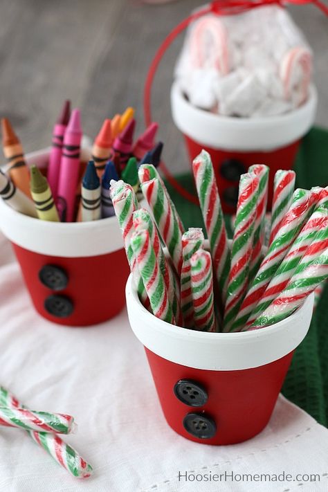 Pinterest Christmas Crafts, White Chocolate Peppermint, Terra Cotta Pot Crafts, Christmas Pots, Painted Terra Cotta Pots, Flower Pot Crafts, Christmas Craft Supplies, Christmas Clay, Homemade Holiday