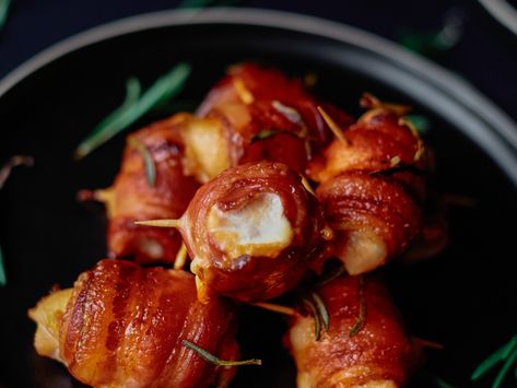 Pho Ga Recipe, Chicken Bites Appetizers, Bacon Wrapped Appetizers, Bacon Wrapped Chicken Bites, Chicken Parmesan Recipe Easy, Chicken Pizza Recipes, Easy Chicken Parmesan, Easy To Make Appetizers, Bacon Appetizers