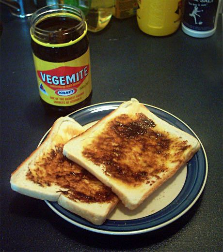 Vegemite on toast is an australian food Kraft Foods, Pancakes Vegan, Aussie Food, Mushy Peas, Tim Tam, Brewers Yeast, Australian Food, Yorkshire Pudding, Kraft Recipes