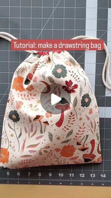 Diy Quilted Bag, Diy Fabric Purses, Diy Bags Easy, Diy Bag Making, Drawstring Bag Tutorials, Canvas Bag Diy, Easy Bag, Sewing Machine Basics, Seam Allowance