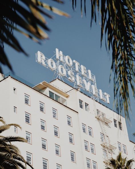 The Hollywood Roosevelt, Los Angeles, California, United States - Hotel Review - Condé Nast Traveler Hotels In Los Angeles, Beachfront Cottage, Hotel Los Angeles, Roosevelt Hotel, Hollywood Scenes, Los Angeles Hotels, Spooky Places, Conde Nast Traveler, Conde Nast