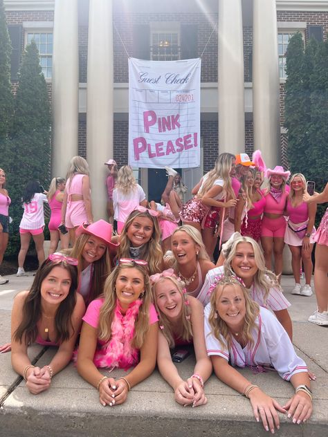 pink out theme, sorority work week, pink party, pink dress up day, pink please, pink dress, pink set, pink accessories, barbie theme, phi mu tennessee, utk sorority, southern sorority house sec, sorority pose, bid day theme, big little reveal Southern Sorority Girl Aesthetic, Phi Mu Sorority, Barbie Bid Day Theme, Sorority Work Week Pictures, Phi Mu Bid Day Themes, Sorority Work Week Poses, Bid Day 2023, Sorority Pose Ideas, Bid Day Pictures