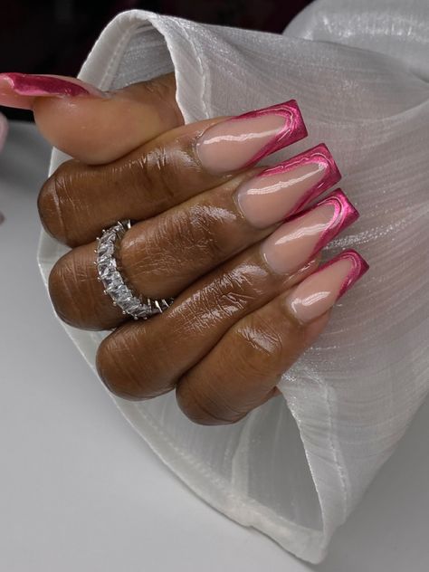 Pink Chrome Tip Nails, Pink Chrome Nails French Tip, Pink Chrome French Tip Nails, Hot Pink Chrome Nails, Purple Chrome Nails, Chrome French, Pink Chrome Nails, Chrome Nails Designs, Toe Nail Color