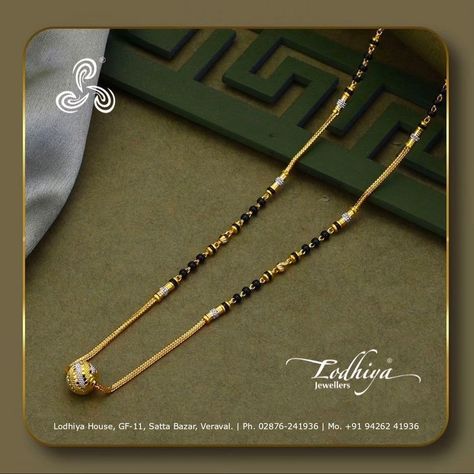 Gold Short Nallapusalu Designs, Short Black Beads Designs Gold, Short Mangalsutra Designs Gold Modern, Nallapusalu Designs Gold Short, Modern Mangalsutra Designs, Big Earrings Gold, Maharashtrian Jewellery, Fashion Jewelry Necklaces Gold, Black Beats