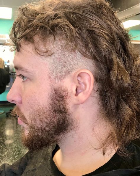 Australian Mullet Men, Australian Mullet, Skullet Haircut, Modern Mullets, Haircut With Beard, Modern Mullet Haircut, Mens Long Hair, Mens Hair Styles, Hairstyle Mens