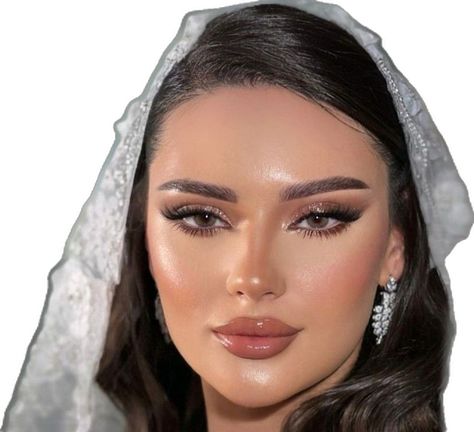 Wedding Makeup Middle Eastern, Bridal Makeup Middle Eastern, Brides Make Up Wedding, Arab Makeup Wedding, Arab Bridal Makeup, Bride Soft Makeup, Arabic Bride Makeup, Sultry Wedding Makeup, Wedding Make Up Looks Brides