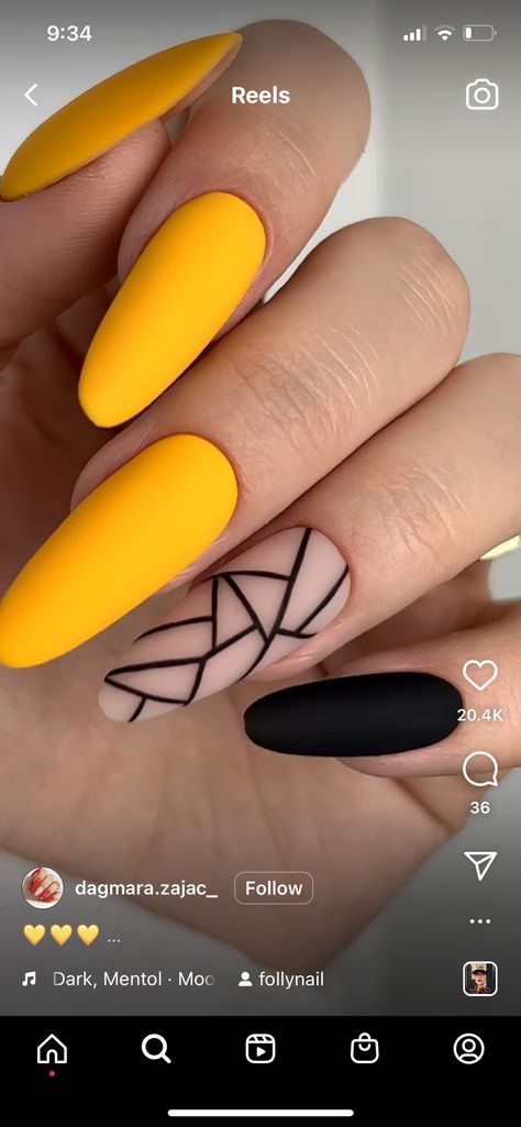 Orange And Black Nails Acrylic, Yellow And Black Nails Design, Orange Matte Nails, Black Orange Nails, Orange Black Nails, Black And Orange Nail Designs, Nails Orange And Black, Orange And Purple Nails, Orange And Black Nails