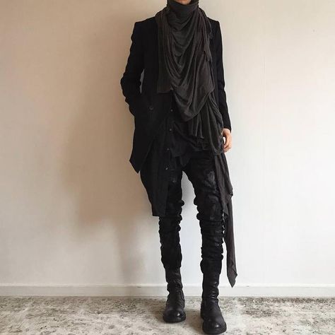 drape, black, boots via kodi likes clothes - Album on Imgur Goth Outfits Men, Strega Fashion, Dystopian Fashion, Apocalyptic Fashion, Witch Fashion, Cyberpunk Fashion, Androgynous Fashion, Grunge Goth, Outfits Men