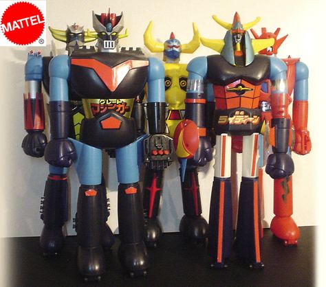 HUGE Japanese plastic toys that shot lots of missiles from their stomachs and shot their hands off too! Shogun Warriors, 70s Toys, Toys In The Attic, Old School Toys, Nostalgic Toys, 80s Toys, Super Robot, Comic Characters, Giant Robots