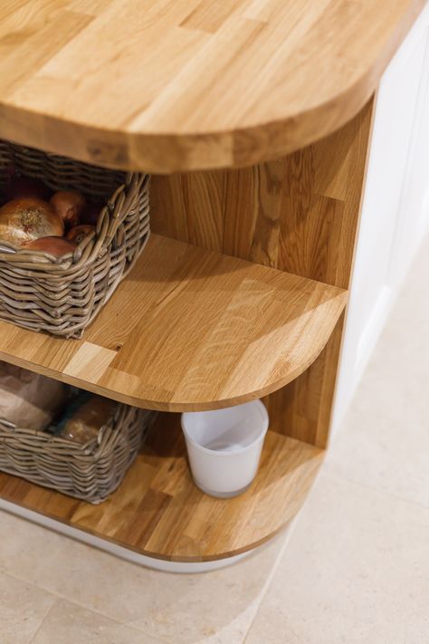 In this oak kitchen our specialist curved end cabinet was complemented by matching curved plinths painted in Farrow & Ball's All White, and a smooth radius corner on the oak worktop above.  The cabinet provides a good space for displaying ornaments and keeping items within easy reach. http://www.solidwoodkitchencabinets.co.uk/gbu0-display/specialist_cabinets.html Curved Worktop, Curved Kitchen Cabinets, Kitchen Corner Cabinet Ideas, White Classic Kitchen, Gel Stain Kitchen Cabinets, Open Kitchen Cabinet, Open Kitchen Cabinets, Curved Cabinets, Solid Wood Kitchen Cabinets