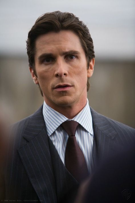 Christian Bale in The Dark Knight Chris Bale, Batman Christian Bale, Jane Foster, The Dark Knight Trilogy, 얼굴 그리기, Batman The Dark Knight, Christian Bale, Child Actors, Bruce Wayne