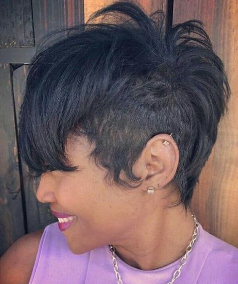 Mohawk Black Women, Hair Cuts For Black Women, Pixies Haircut, Long Mohawk, Mohawk Hair, Short Hairstyles For Black Women, Mohawk Styles, Sassy Haircuts, Tapered Hair