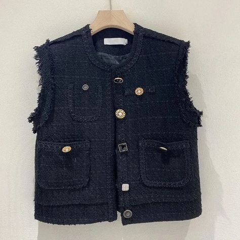 Autumn New Fashion Temperament Versatile Short Style Fragrant Wool Vest Jacket Women Black Waistcoat - AliExpress 200000345 Jackets Y2k, Stylish Waistcoats, Korean Fashion Shorts, Sleeveless Waistcoat, Black Waistcoat, Waistcoat Woman, Tweed Vest, Vest For Women, Y2k Tops