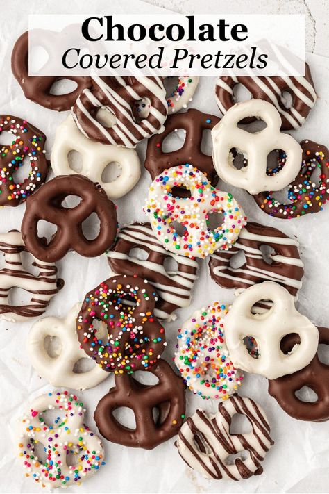 This is the ultimate guide to the best chocolate covered pretzels! I tested eight different types of chocolate and took detailed notes about melting times, taste, appearance, consistency, drying time, price, and more. Now you can make perfect chocolate pretzels with zero guesswork because I've done all the trial and error so you don't have to! Holiday Chocolate Covered Pretzels, Chocolate Pretzels Christmas, Chocolate Covered Pretzels Christmas, Chocolate Covered Pretzels Recipe, White Chocolate Covered Pretzels, Pretzel Desserts, Easy Christmas Candy Recipes, Christmas Cookie Recipes Holiday, Popular Desserts Recipes