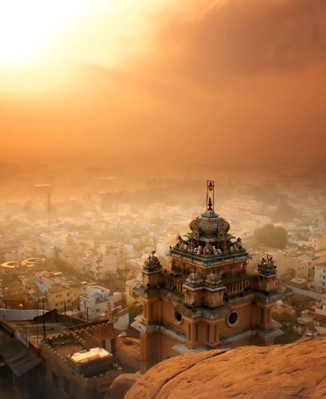 Rock Fort at dawn, city of Trichy in Tamil Nadu, India - looking down at a Hindu temple... photo by David Lazar Trichy City, Amazing India, Goa India, Nature Painting, Old Building, Varanasi, Incredible India, Tamil Nadu, India Travel