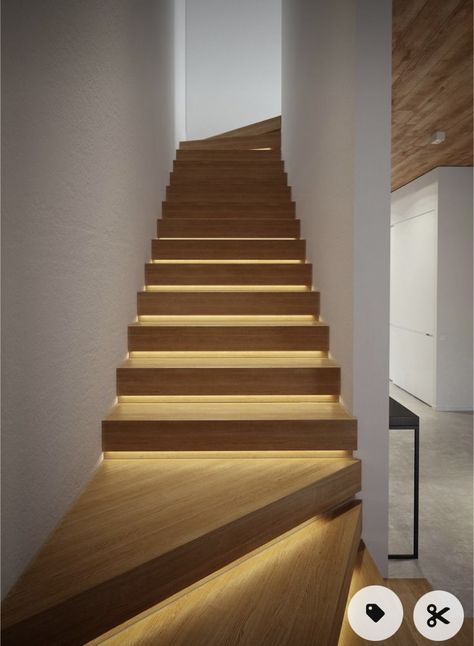 Luxury Room Design, Staircase Lighting Ideas, Stairs Lighting, Luxury Staircase, Stairway Lighting, India Home Decor, Stairway Design, Staircase Lighting, Stair Handrail