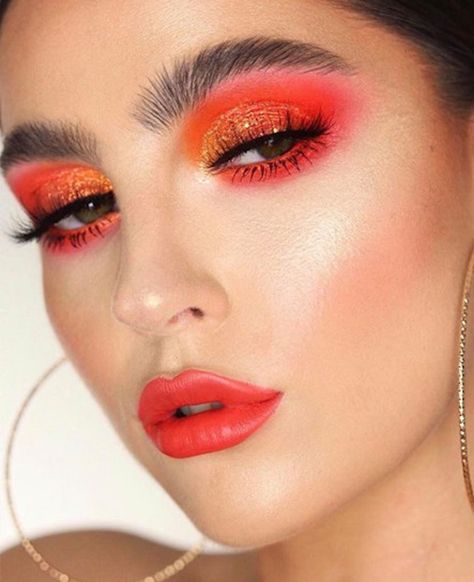 Monochromatic Makeup Looks - VIVA GLAM MAGAZINE™ Monochromatic Makeup Looks, Monochromatic Makeup, Monochrome Makeup Look, Cute Eyeshadow Looks, Eyeshadow For Blue Eyes, Viva Glam, Dramatic Makeup, Glamorous Makeup, Eye Makeup Tips