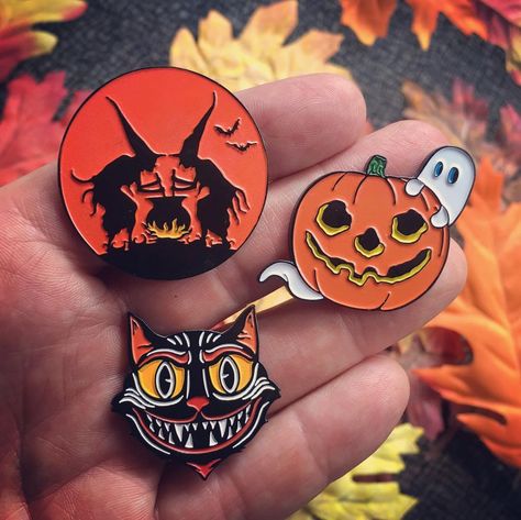 We've got seconds available of our Vintage Halloween Witches' Brew enamel pin! These pins are just $2 & make great stocking stuffers. In… Halloween Enamel Pins, Halloween Witches Brew, Vintage Halloween Witch, Halloween Witches, Halloween Pins, Digital Closet, Witches Brew, Alternative Outfits, Halloween Design