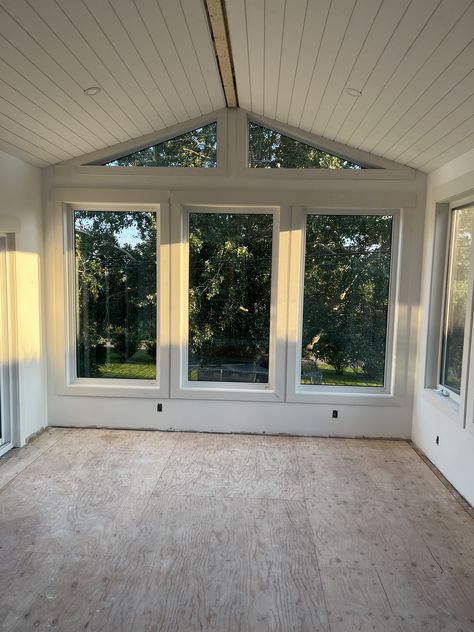 Sunroom Addition Off Bedroom, Florida Room Addition, Room Additions Off Kitchen, Four Seasons Room Addition, Sunroom Additions, Sunroom Renovation, Sunroom Dining Room, Dining Room Addition, Four Season Sunroom