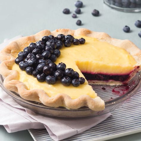 Meyer Lemon and Blueberry Pie Lemon Blueberry Pie, Quiche Vegan, Blueberry Jam Recipe, Good Pie, Pie Day, Favorite Pie, Blueberry Recipes, Pie Tart, Blueberry Pie