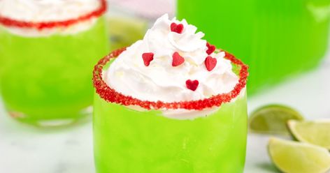 This festive Grinch Punch recipe is made with only 3 ingredients: Sprite, green Hawaiian Punch, and vodka! Can be made kid-friendly too! Grinch Punch Recipe, Holiday Party Punch, Holiday Cocktails Christmas, Cocktails Christmas, Grinch Punch, Green Punch, Grinch Cookies, Hawaiian Punch, Punch Recipe