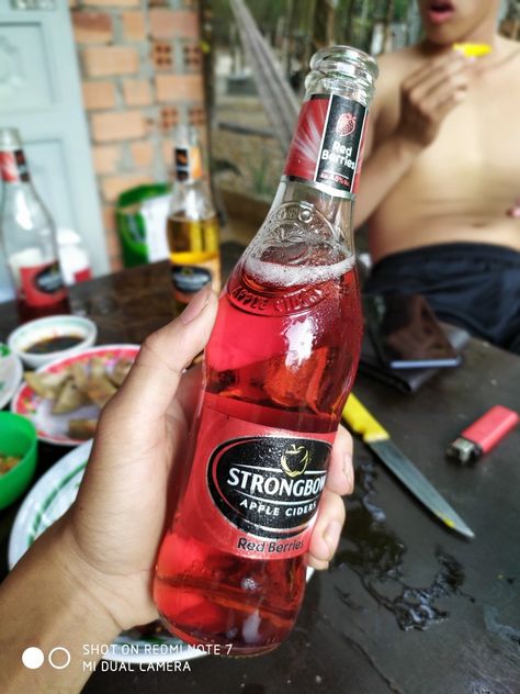 Strongbow Strongbow Cider, Top Body Challenge, Body Challenge, Black Seed Oil, Black Seed, Jack Daniels Whiskey Bottle, Fake Story, Apple Cider, Whiskey Bottle