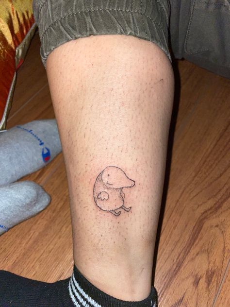 mole from the mole sisters, unfinished stick and poke Mole Drawing, Mole Tattoo, Sisters Tattoo, Piercing Inspo, Line Art Tattoos, Stick And Poke, Art Tattoos, Tattoo Inspo, Mole