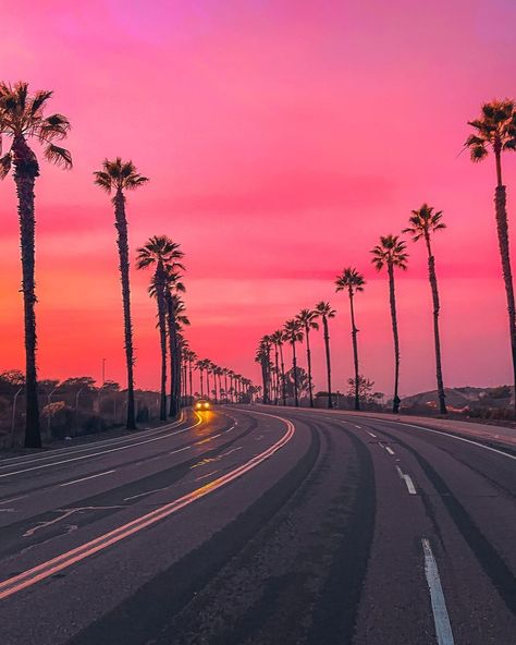 Usa • Travel • Passion on Instagram: “▪ 🙌 Highway of endless dreams⁣ ••••••••••••••••••••••••••••⁣ ▪ Photo by @chasingsocalphotos⁣ ••••••••••••••••••••••••••••⁣ ▪ Follow our…” San Diego California Photography, Dreams Photo, Los Angeles Lifestyle, West Los Angeles, Los Angeles City, Los Angeles Wedding Photographer, Los Angeles Style, California Photography, Photography Beautiful