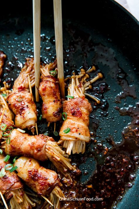 Mushroom Enoki Recipes, Bacon Wrapped Enoki Mushrooms, Bacon Wrapped Ideas, Mushroom Asian Recipes, Recipes With Enoki Mushrooms, Air Fried Enoki Mushrooms, Chinese Finger Food, Enoki Recipe, Asian Mushroom Recipes