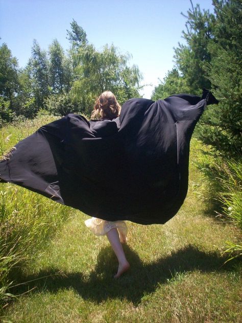 Cloak flapping in the wind Jacket Flowing In The Wind Reference, Drawing Skirt Reference, Cape In Wind, Skirt Reference Drawing, Wind Reference, Drawing Skirt, Drawing Wind, Skirt Reference, Women Vampire