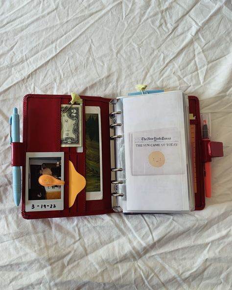 ✨Working on getting settled into the Filofax Metropol🗒️☕️✏️🪷✨ #planners #planning #dailyplanner #plannerobssessed #plannerobsession #planning #plannercommunity #planneraddict #plannerlife #plannerlifestyle #filofax #plannerinspo #personalsizeplanner #functionalplanning #dailyplanning #plannerlife #plannerinspiration #plannerlifestyle #ringsplanner #planner #dailyplanning #dailyplanners #plannerinspo #plannerinserts #plannerinspiration #plannerflipthrough #filofaxcommunity #filofax #serplans ... Filofax Pocket Planner, Filofax Planners Setup, Anti Planner, Filofax Mini, Cute Planner Ideas, Filofax Inspiration, Filofax Ideas, Functional Planning, Lifestyle Planner