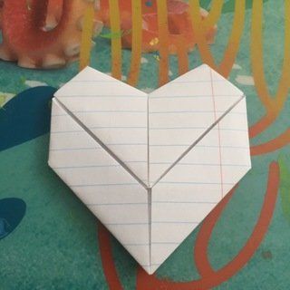 I made it!-7H Origami With Notebook Paper, Origami Notebook, How To Make Notebooks, Paper Hearts Origami, Easy Origami Heart, Origami Paper Flowers, Origami Tattoo, Ideas For Classroom, Diy Best Friend Gifts