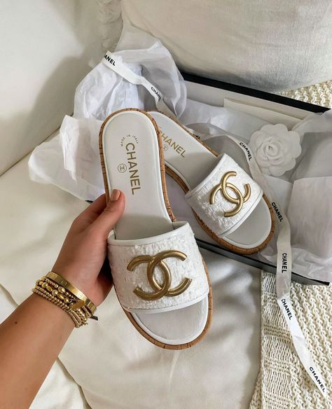 Luxury Chic Slides, Luxury Slides For Beach, Luxury Chic Slip-on Slides, Luxury Elegant White Slides, White Luxury Slides, Chanel Slides, Luxury Slides, Fancy Sandals, Pretty Sandals