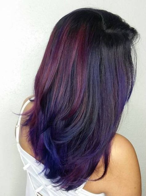 black hair with burgundy and blue balayage Indigo Powder For Hair, Dark Purple Hair, Balayage Bob, Purple Highlights, Blue Highlights, Hair Color Purple, Super Hair, Color Your Hair, Hair Color Highlights