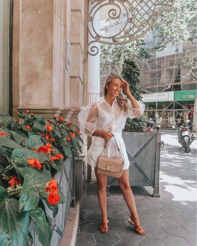 Fashion Mumblr Josie, Kibbe Theatrical Romantic, White Shorts Outfit, Summer Fashion 2020, Fashion Mumblr, Stylish Spring Outfit, Winter To Spring, Strappy Flats, Outfit Ideas Spring