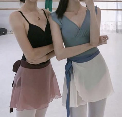 Ballet Uniform, Ballet Outfit, Ballet Wear, Ballerina Outfit, Ballet Beauty, Ballet Inspiration, 파티 드레스, Ballet Clothes, Practice Outfits