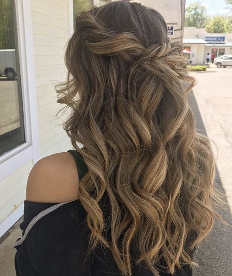 Prom Hairstyles Light Brown Hair, Prom Hairstyles For Brown Hair Curls, Brown Mermaid Hair, Honey Blonde Prom Hair, Long Brown Curled Hair Prom, Formal Updos, Half Up Wedding Hair, Beach Curls, Prom Hair Updo