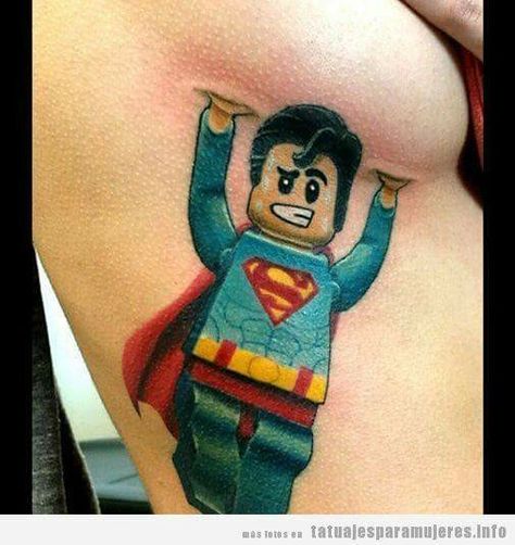 Superman Tattoo, Lego Tattoo, Superman Tattoos, Terrible Tattoos, Underboob Tattoo, Clever Tattoos, Batman Wonder Woman, Geniale Tattoos, Back Of Shoulder Tattoo