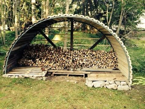 can't find the original link but in theory, this is a recycled trampoline frame ~ I like the idea of an arched cover for the woodpile... Trampoline Frame Ideas, Old Trampoline Frame Ideas, Trampoline Upcycle, Repurposed Trampoline, Recycled Trampoline, Trampoline Ideas, Garden Trampoline, Old Trampoline, Backyard Trampoline